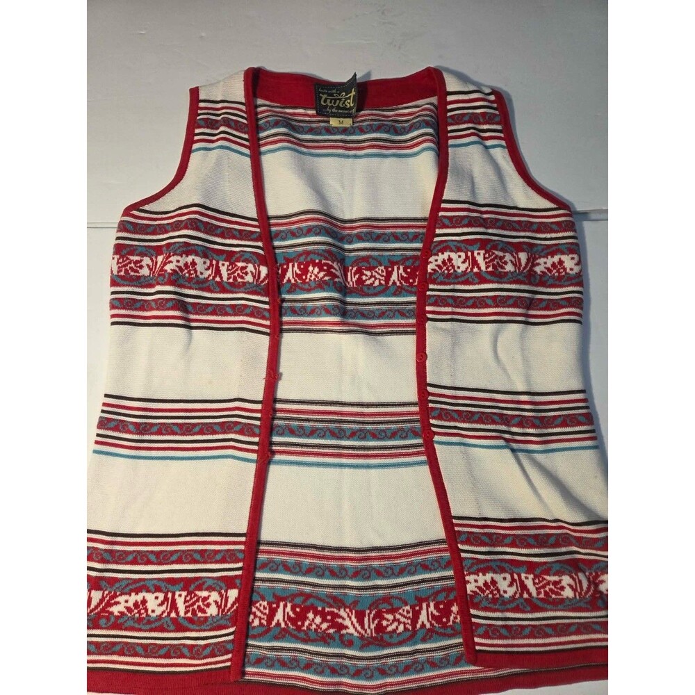 Knits With A Twist Sweater Vest Size Medium